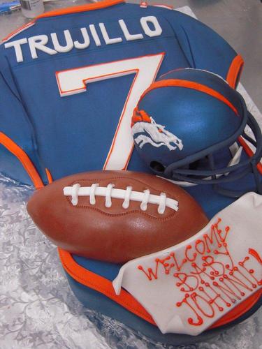 food - nfl cake