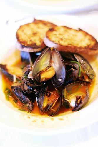 tall image - mussels